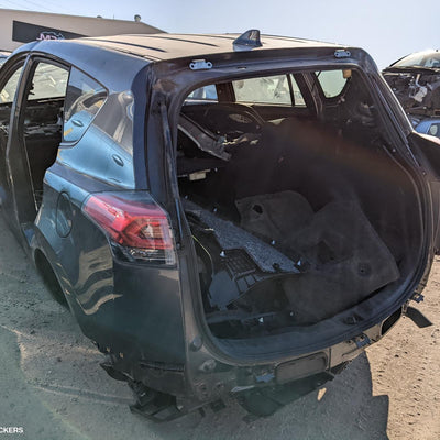 2015-2018 Toyota Rav4 Left Taillight