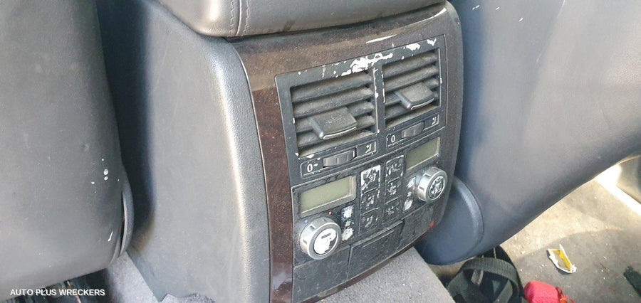 2004 Volkswagen Touareg Radiator