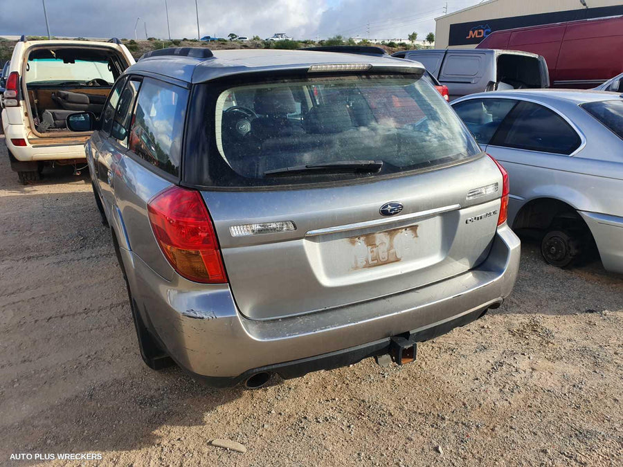 2006 Subaru Outback Right Guard
