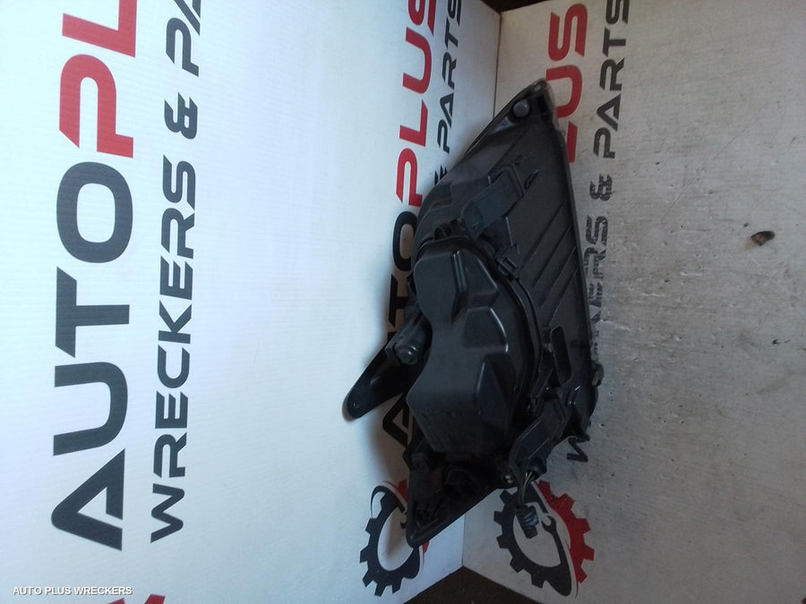 2005-2009 Ford Focus Left Headlamp