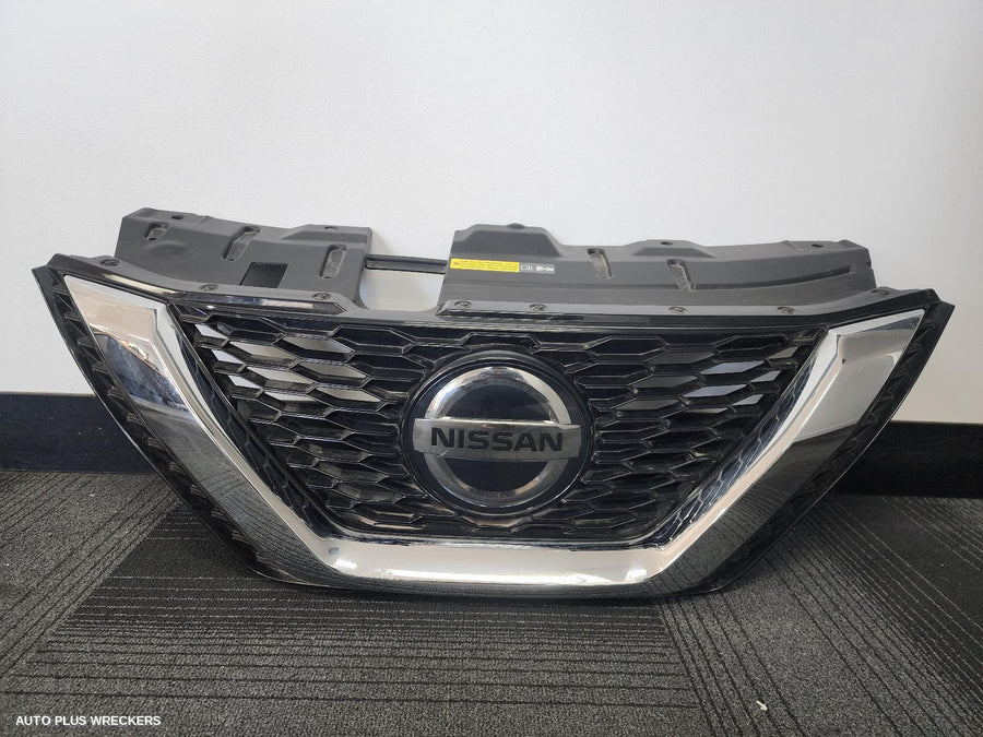 2017-2021 Nissan Qashqai Grille