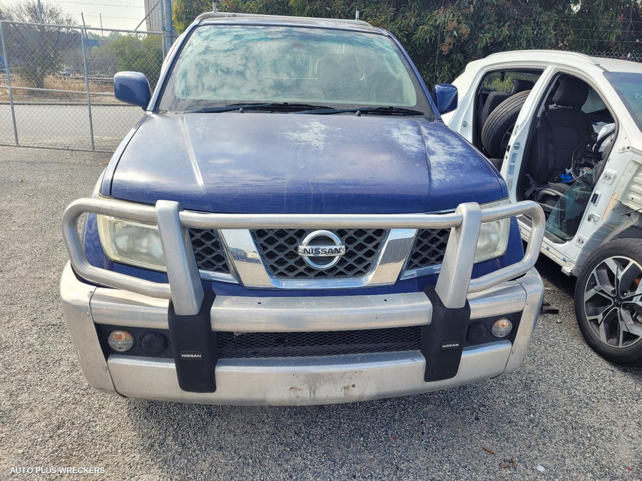 2009 NISSAN NAVARA RIGHT REAR DOOR SLIDING