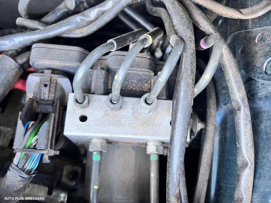 2012 Mazda Bt50 Door Boot Gate Lock