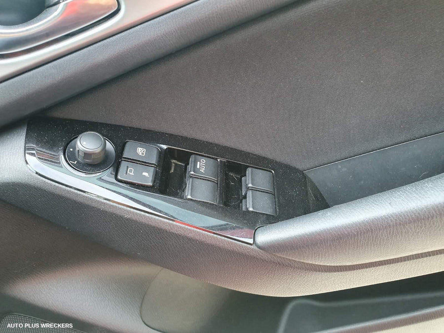 2017 Mazda 3 Instrument Cluster