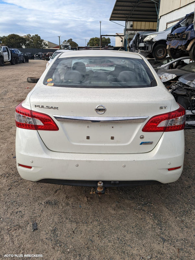2015 NISSAN PULSAR LEFT REAR DOOR SLIDING