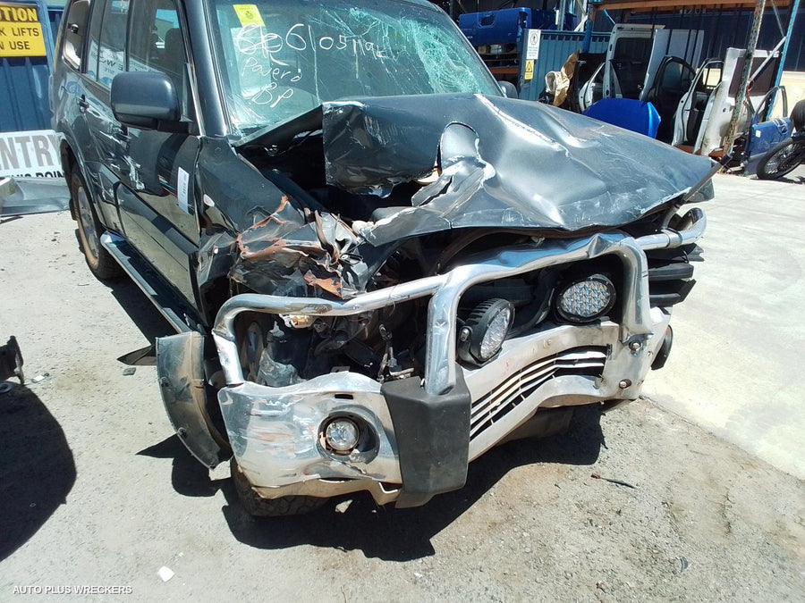 2014 Mitsubishi Pajero Body Door Mould