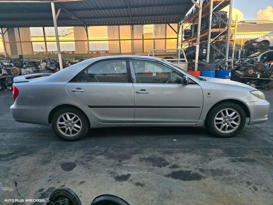 2002-2006 Toyota Camry Bonnet