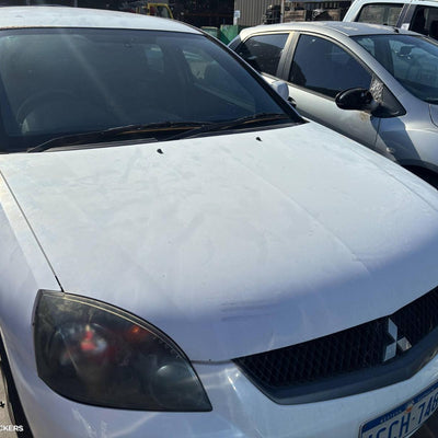 2007 Mitsubishi 380 Left Door Mirror