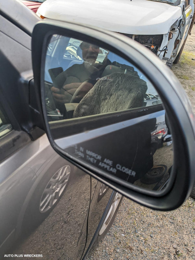 2011 Ssangyong Korando Right Front Door