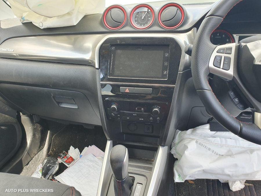 2017 Suzuki Vitara Column