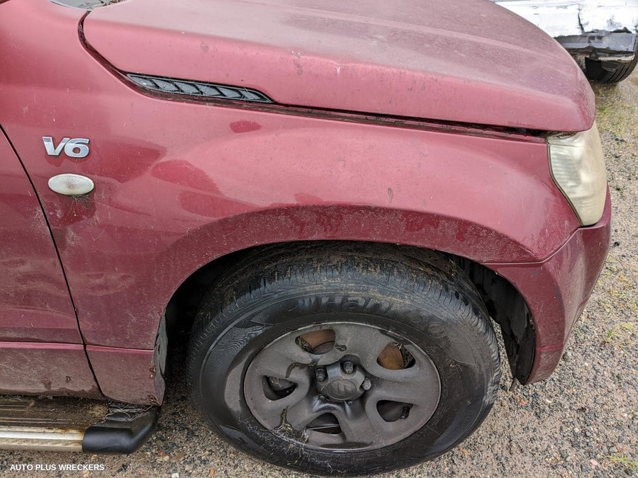 2006 Suzuki Vitara Right Front Door