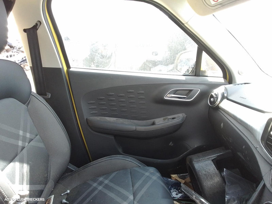 2020 Mg Mg3 Door Hinge Runner