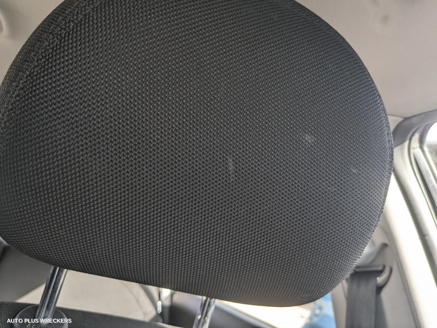 2010 Kia Sportage Left Taillight