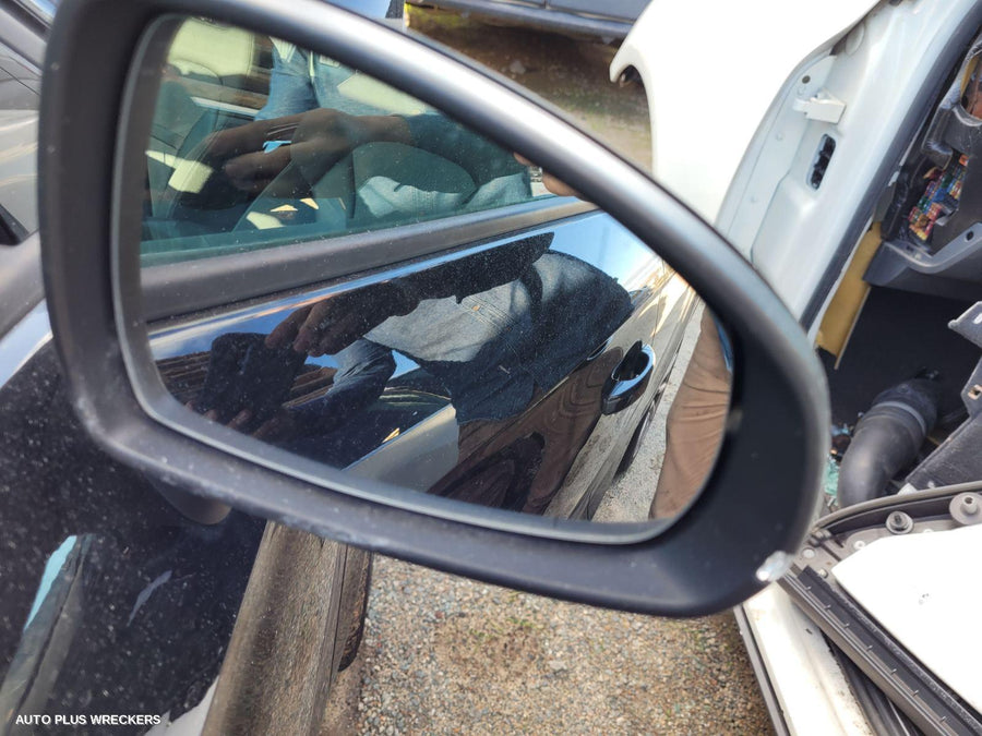 2017 Audi A1 Right Door Mirror