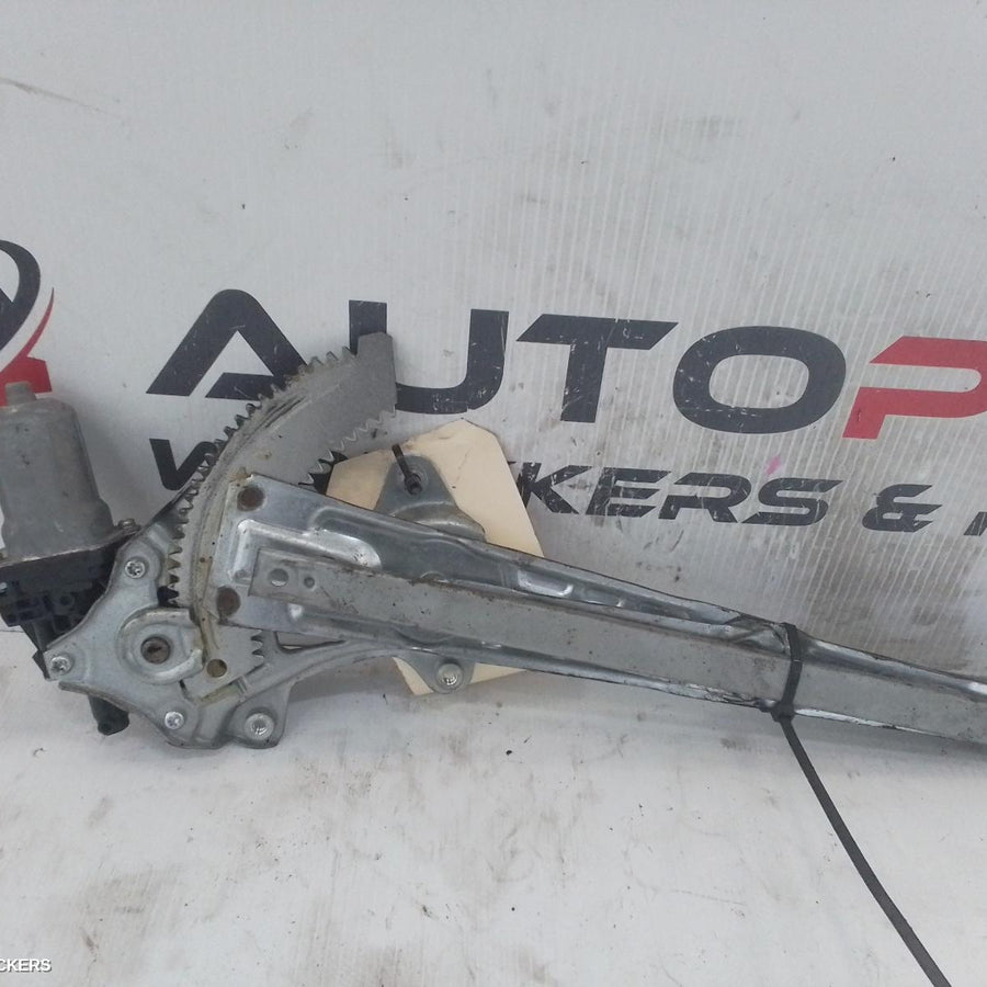 2014-2022 Nissan Xtrail Left Rear Wnd Reg Motor