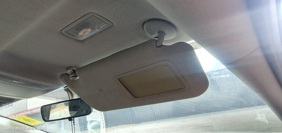 2007 Toyota Corolla Right Front Door