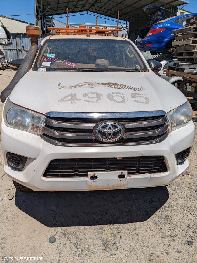 2017 Toyota Hilux Clock