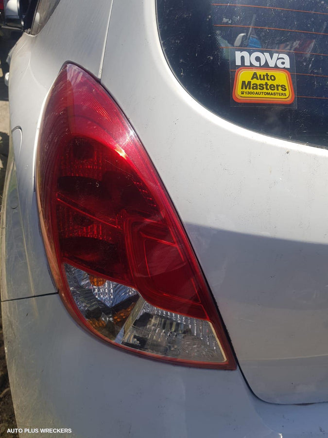 2014 Hyundai I20 Left Front Window Reg Motor