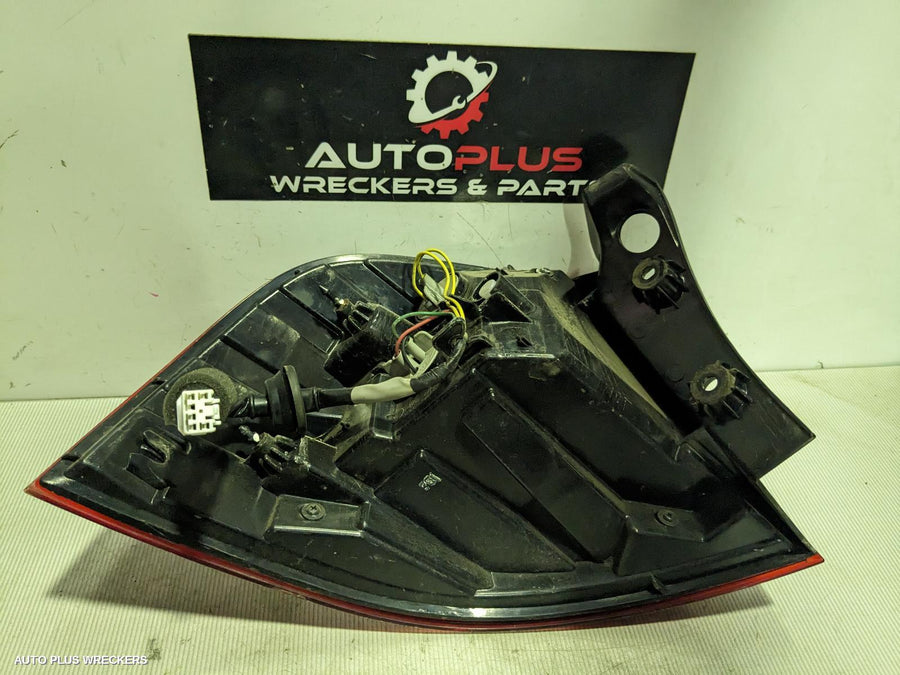 2011-2016 Kia Rio Right Taillight