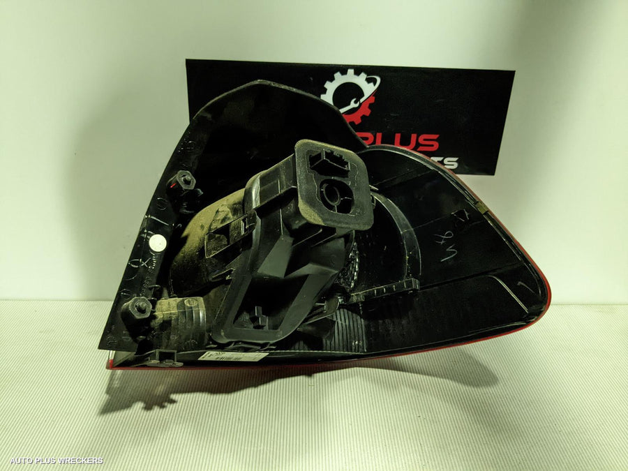 2012 Volkswagen Golf Left Taillight