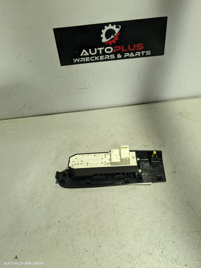 2018 Toyota Corolla Pwr Dr Wind Switch