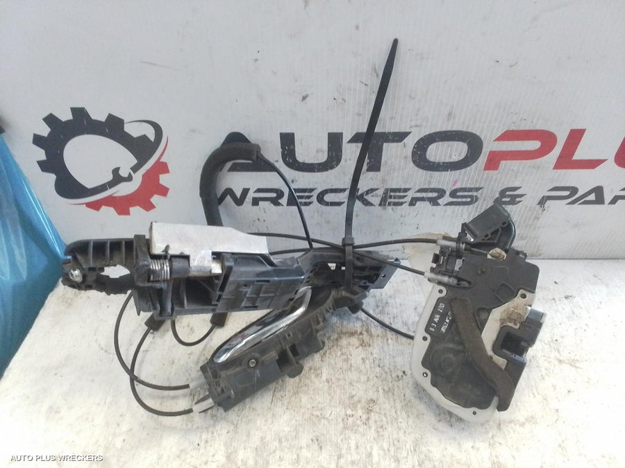 2013-2017 Nissan Pulsar Door Boot Gate Lock