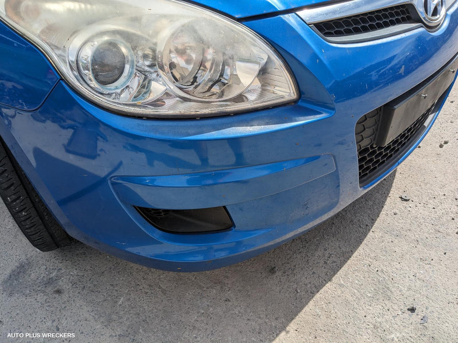 2010 Hyundai I30 Headrest