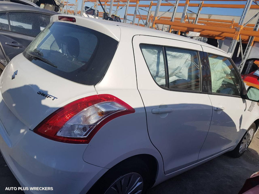 2015 Suzuki Swift Right Front Door Window