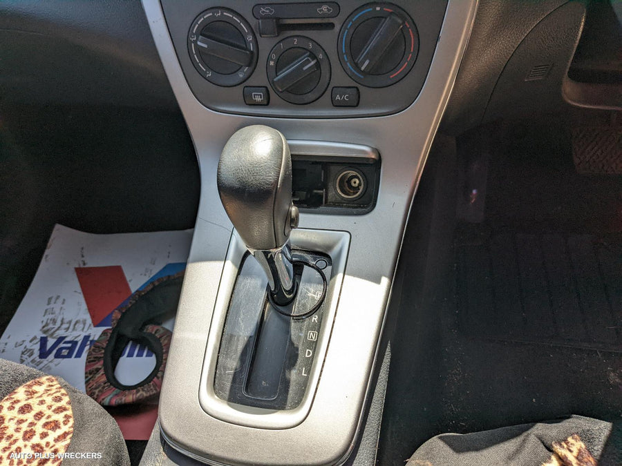 2013 NISSAN PULSAR LEFT FRONT DOOR