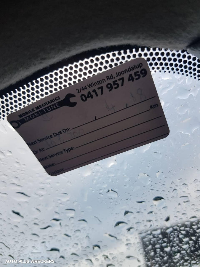 2005 Toyota Yaris Left Taillight