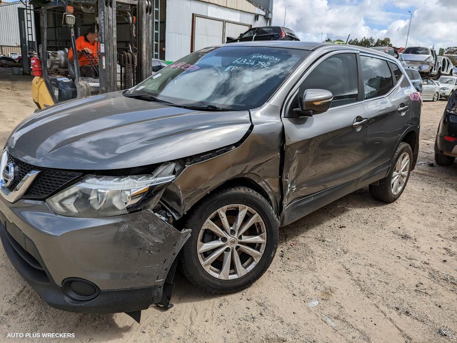 2014 Nissan Qashqai Right Driveshaft