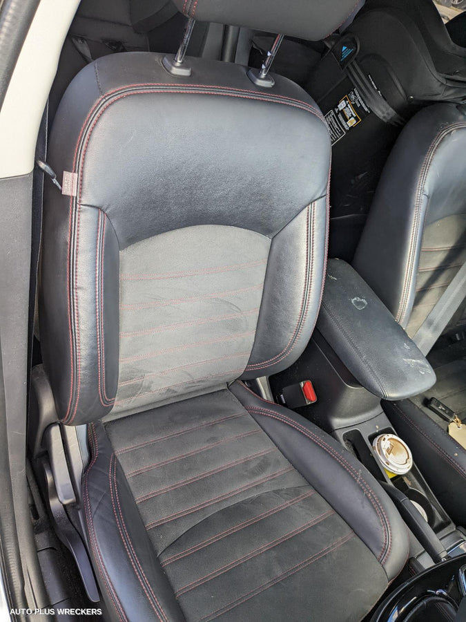 2019 Mitsubishi Asx Right Rear Door Window