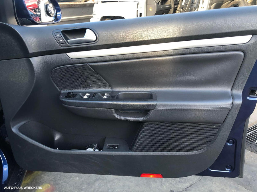 2006 Volkswagen Jetta Right Front Door Window