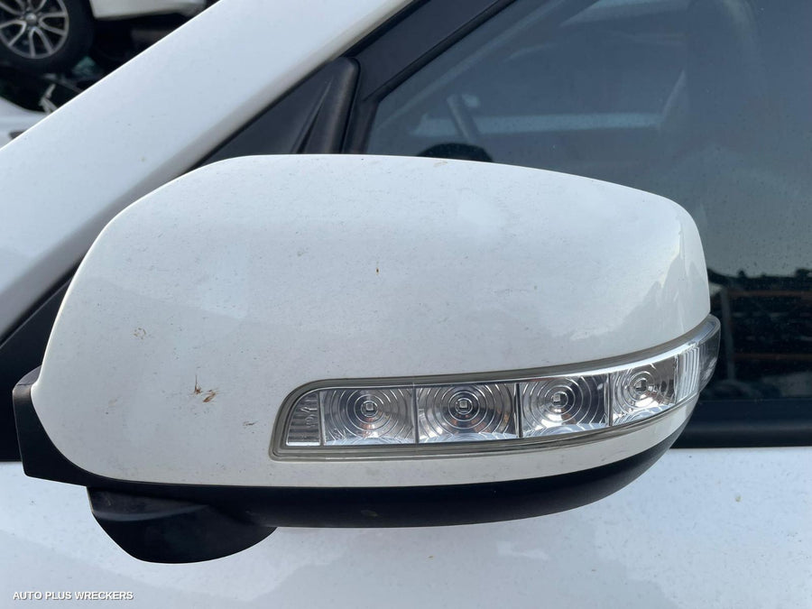 2012 Kia Sorento Left Indicator Fog Side