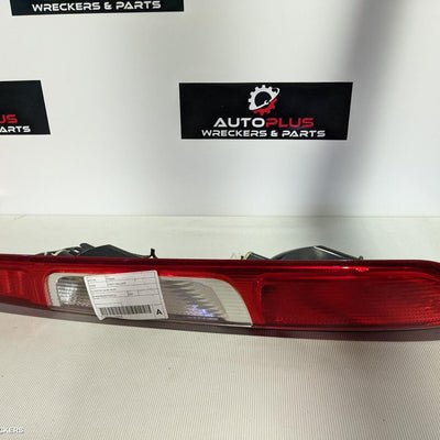 2005-2007 Ford Focus Right Taillight