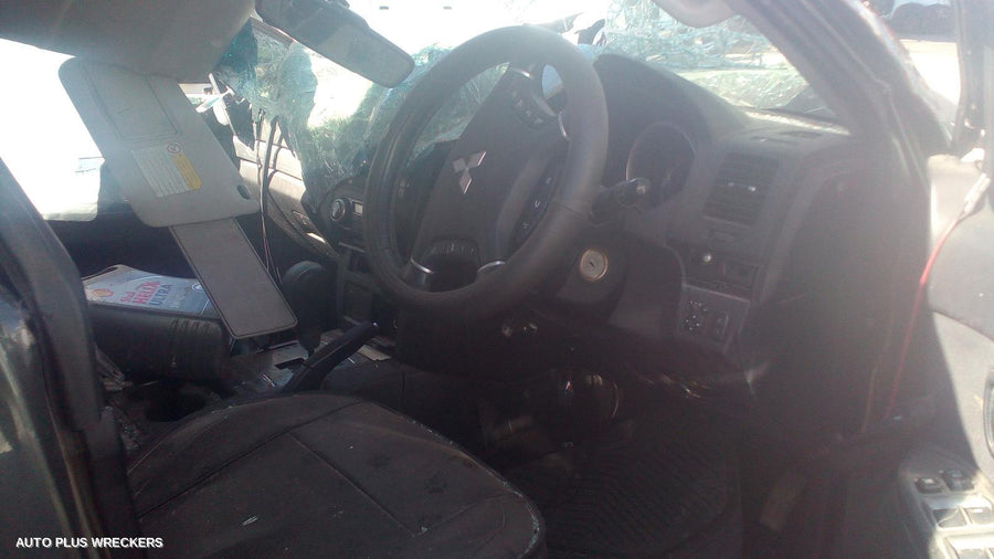 2011 Mitsubishi Pajero Shift Actuator