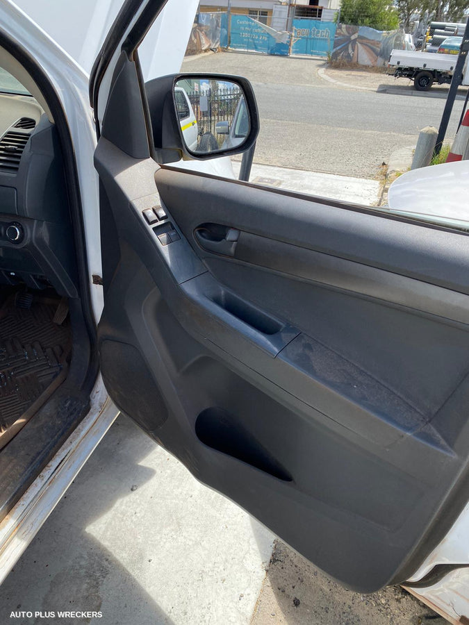 2012 HOLDEN COLORADO DOOR HANDLE