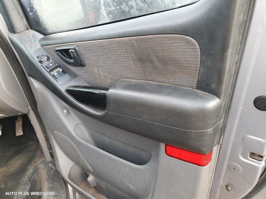 2010 Hyundai Iload/imax Bonnet