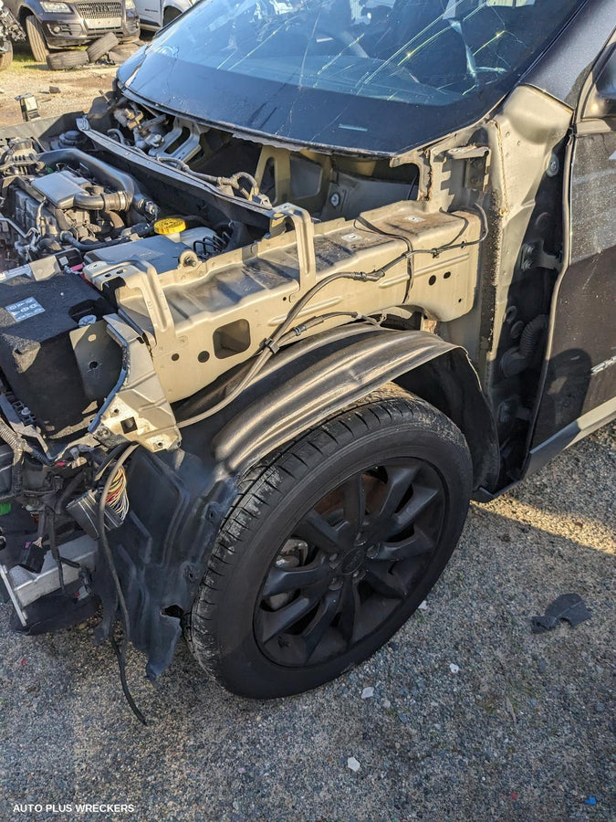 2014-2018 Jeep Cherokee Rear Garnish