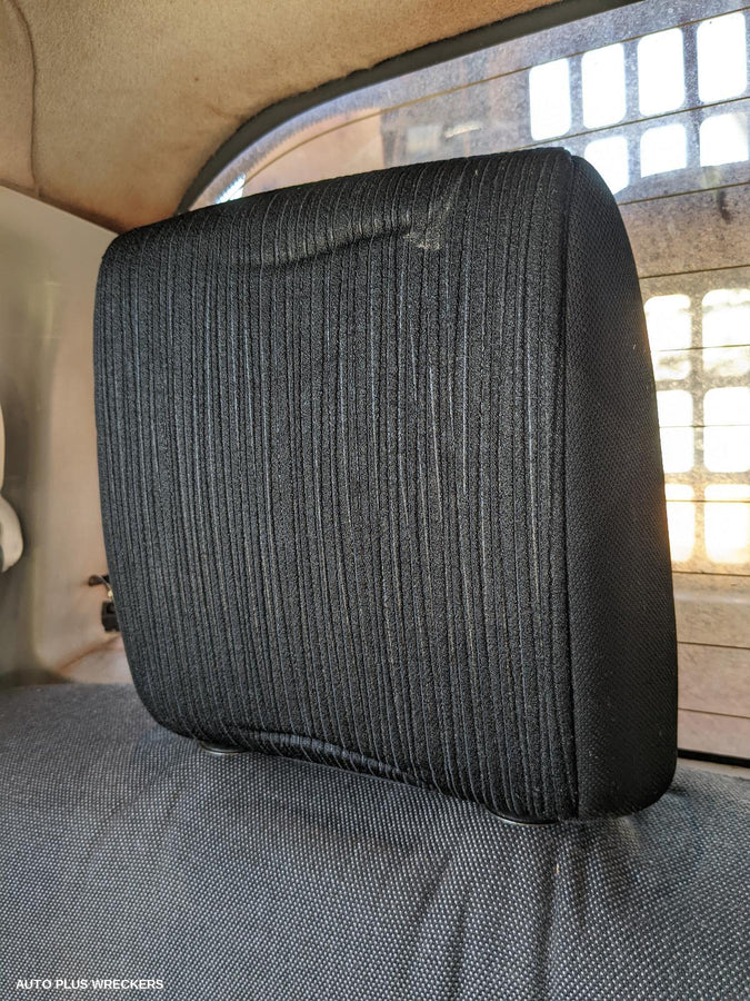 2019 Toyota Hilux Right Front Door Window