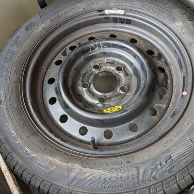 2007 FORD FAIRLANE LEFT FRONT DOOR