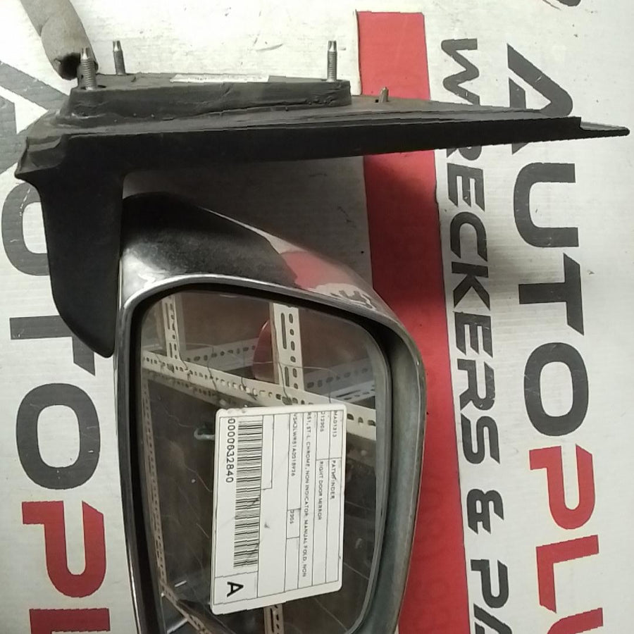 2005-2007 Nissan Pathfinder Right Door Mirror