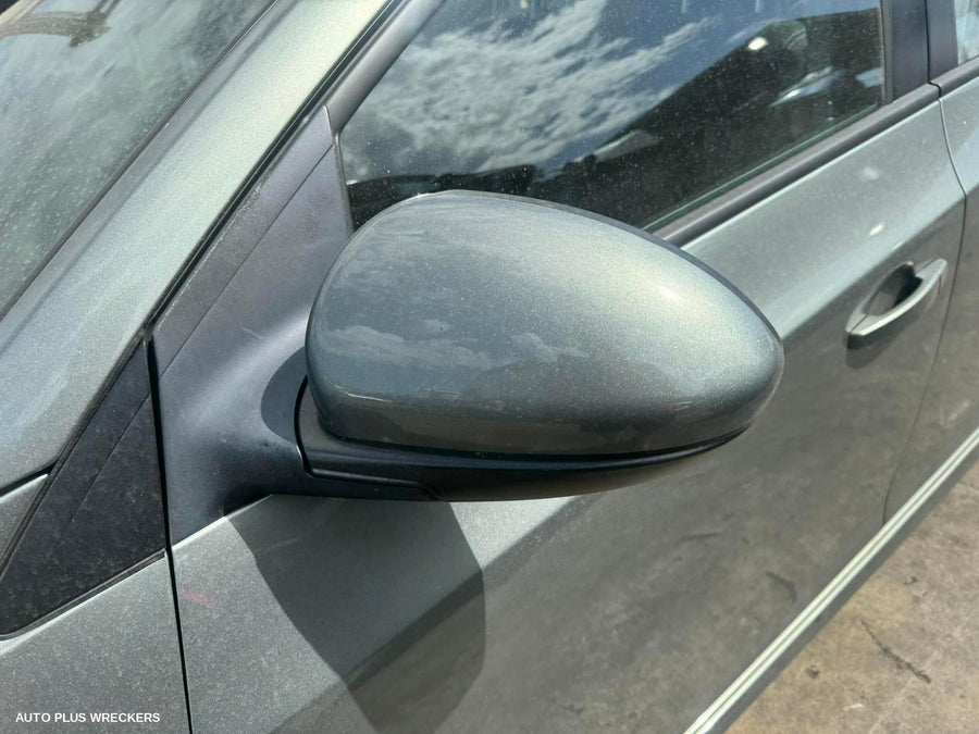 2014 Holden Cruze Rear Garnish