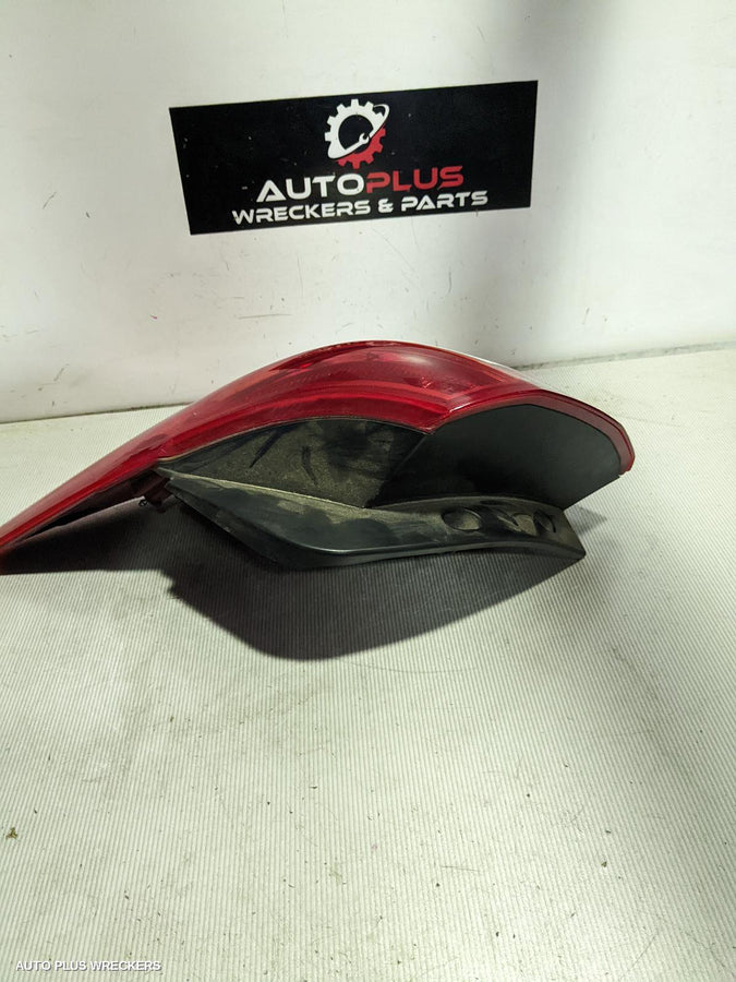2010 Kia Sportage Right Taillight