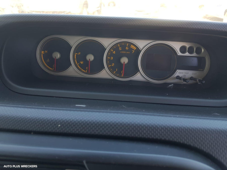 2011 Toyota Rukus Left Front Door