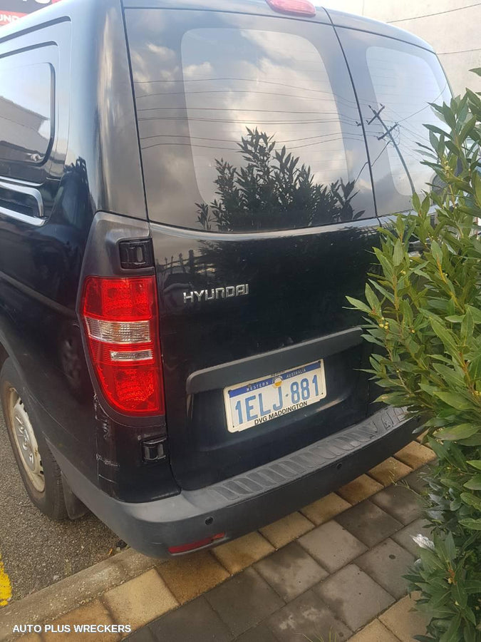 2010 Hyundai Iload/imax Bonnet