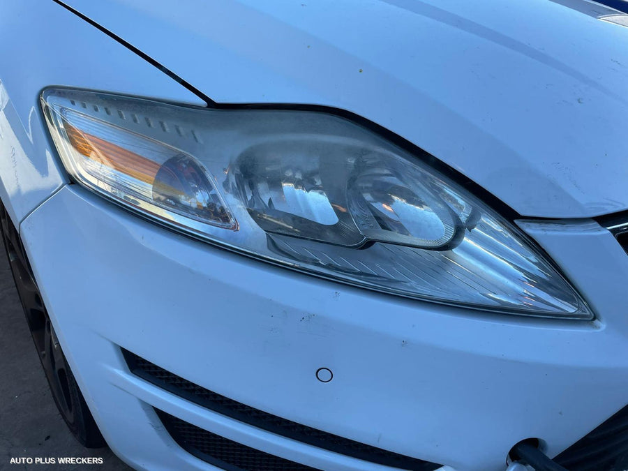 2011 Ford Mondeo Right Headlamp