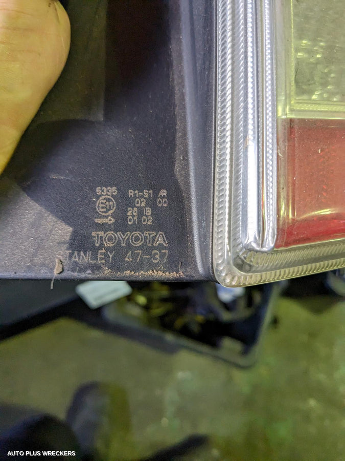 2009-2015 Toyota Prius Right Taillight
