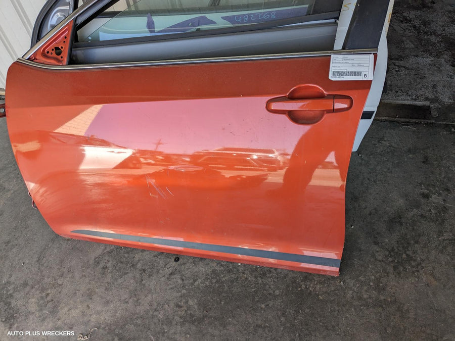 2014 Toyota Camry Left Front Door