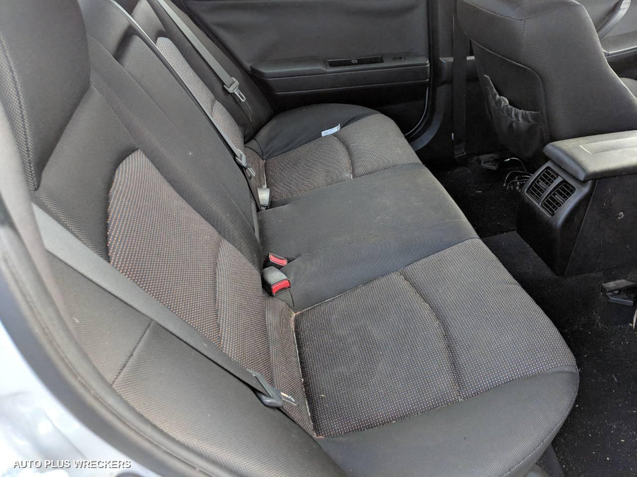 2006 Mitsubishi 380 Door Boot Gate Lock